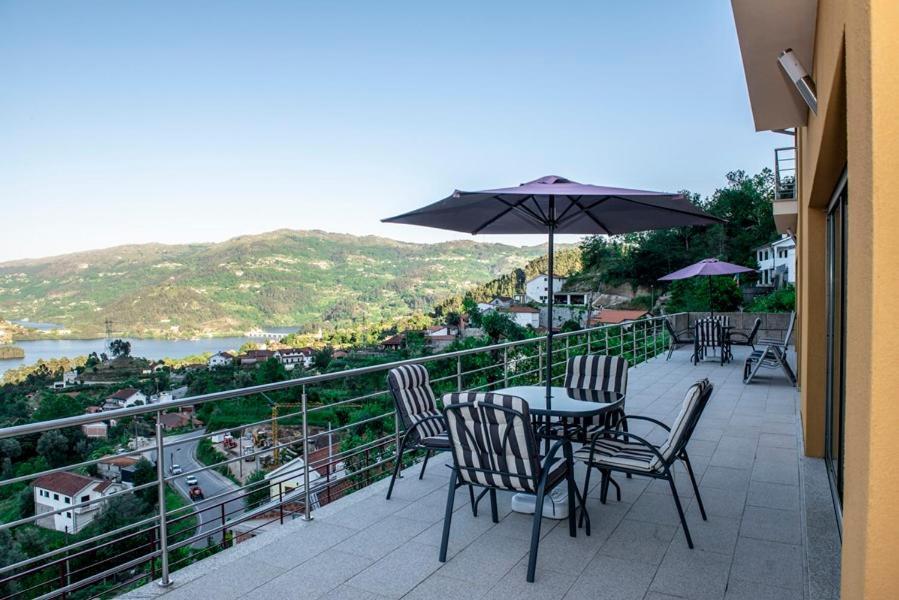 Merck Villa Gerês Rio Caldo Exterior foto